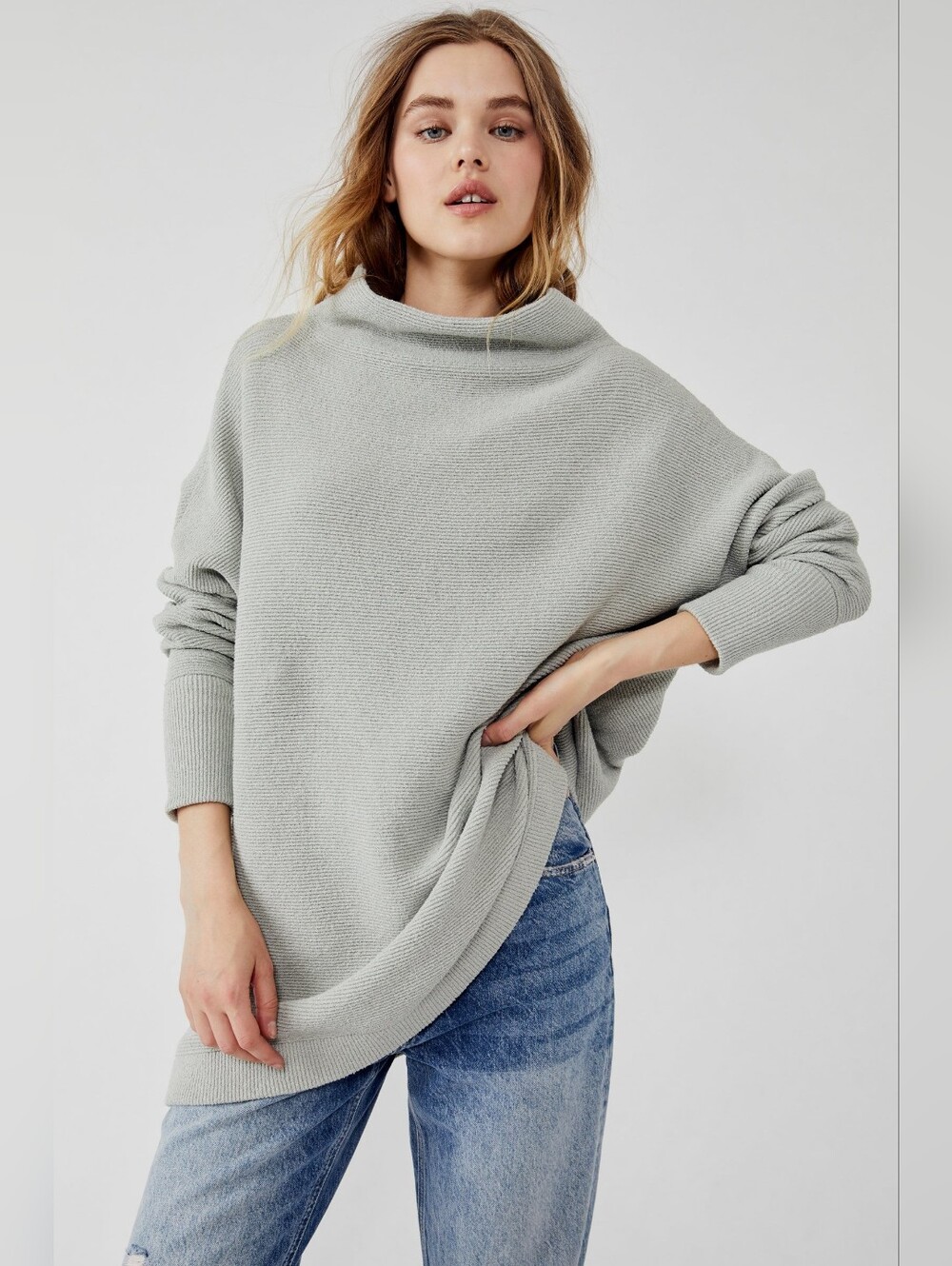 Monk+lou Relaxed Ribbed Turtleneck Sweater in Sage Green
